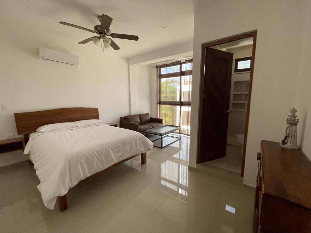 Mexhe Hotel El Cuyo Kültér fotó
