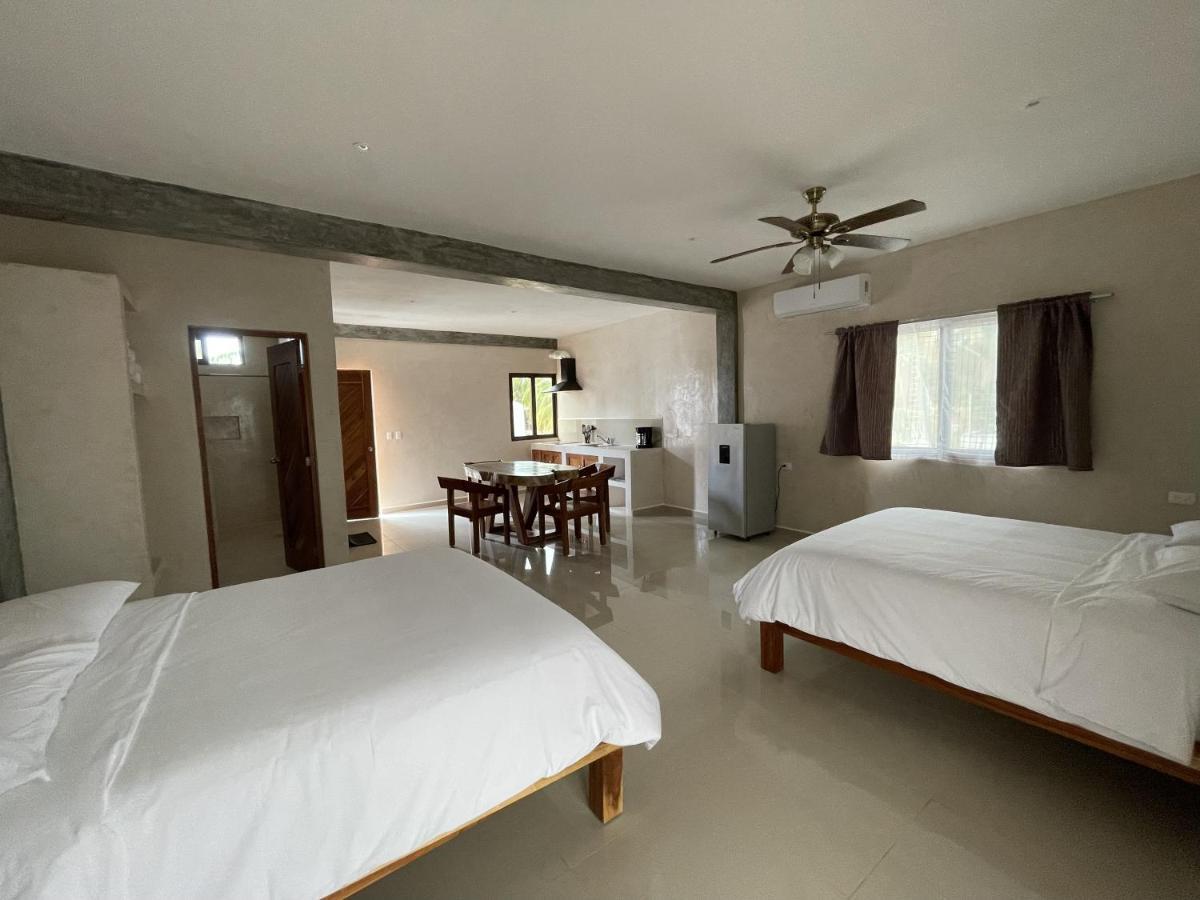 Mexhe Hotel El Cuyo Kültér fotó