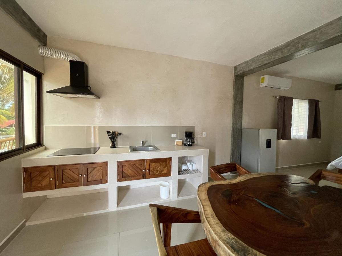 Mexhe Hotel El Cuyo Kültér fotó