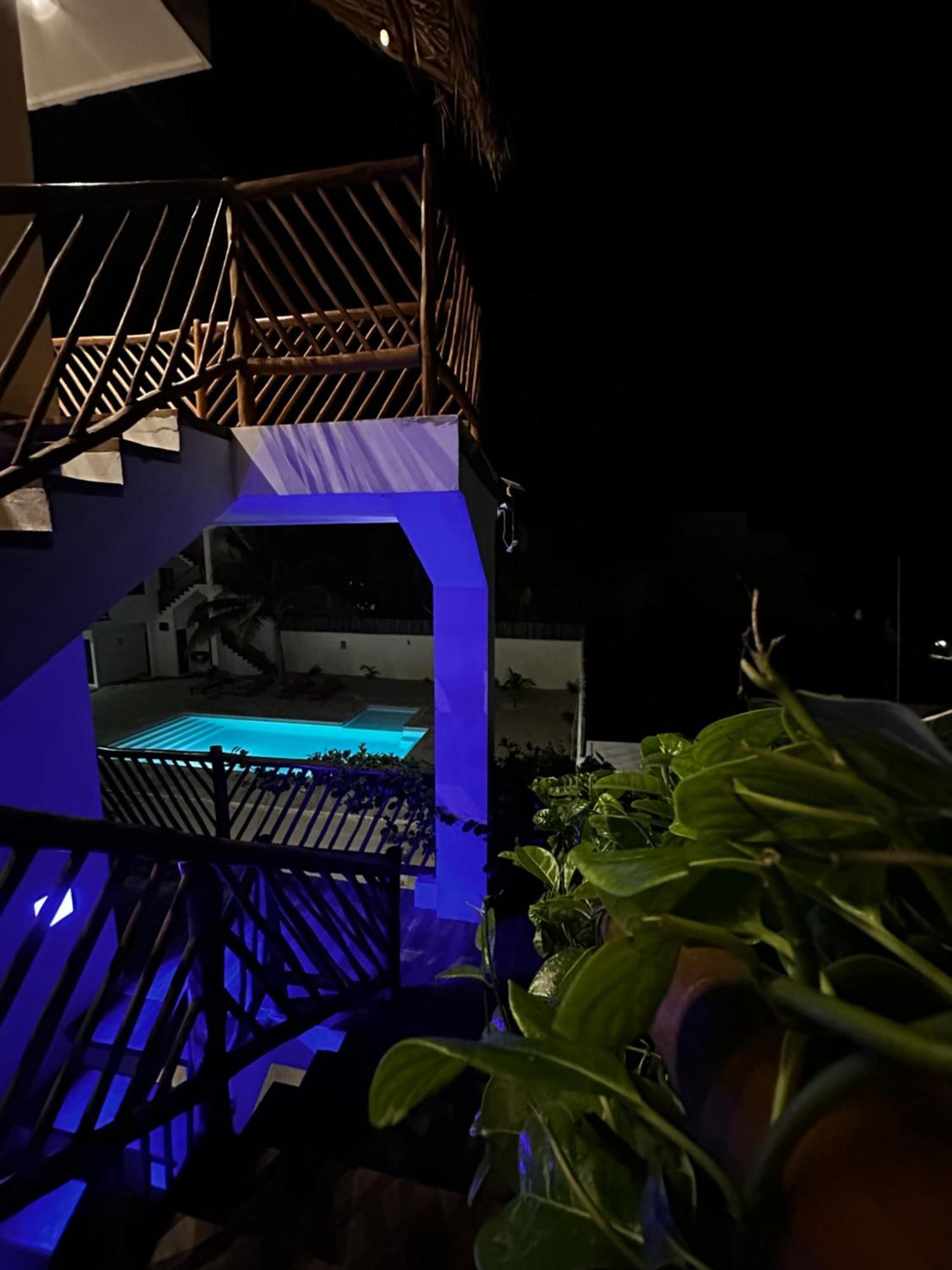 Mexhe Hotel El Cuyo Kültér fotó