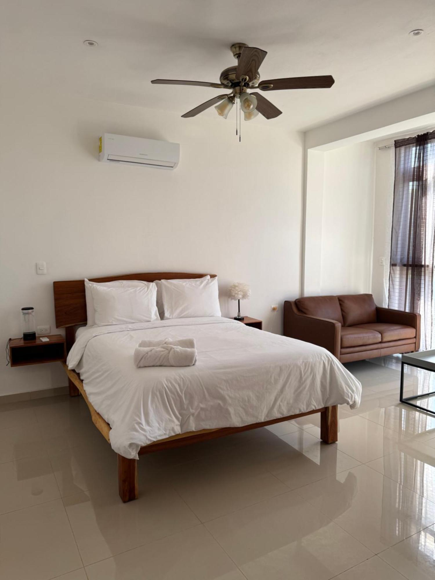 Mexhe Hotel El Cuyo Kültér fotó