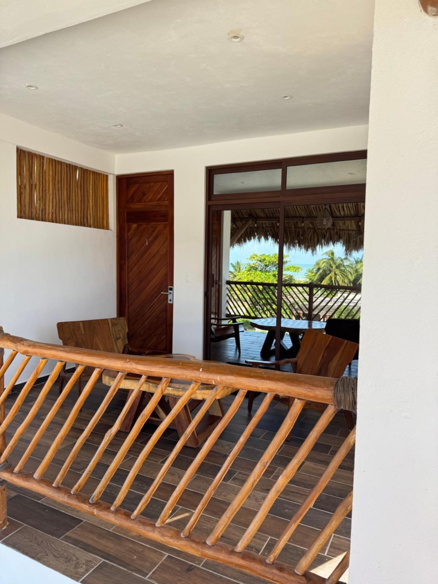Mexhe Hotel El Cuyo Kültér fotó